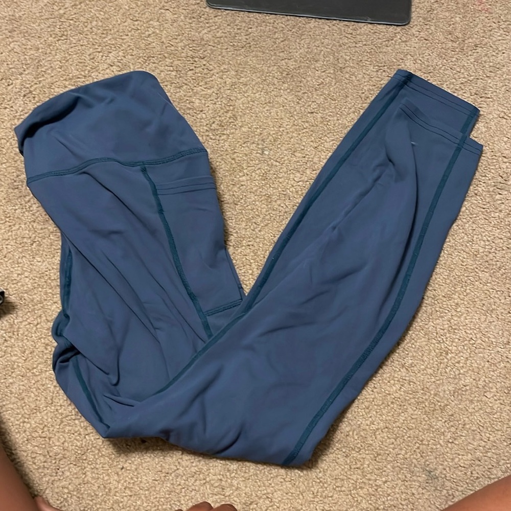 Athletic pants sketchers